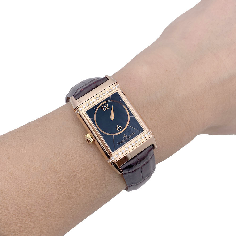 Montre Jaeger-LeCoultre, "Reverso Duetto", en or rose et diamants. 7