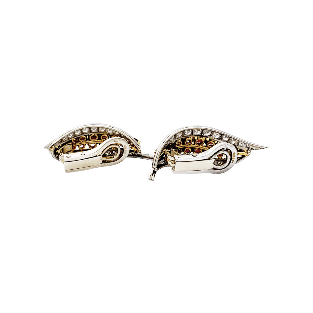 Boucles d'oreilles platine, or jaune, rubis et diamants. 5