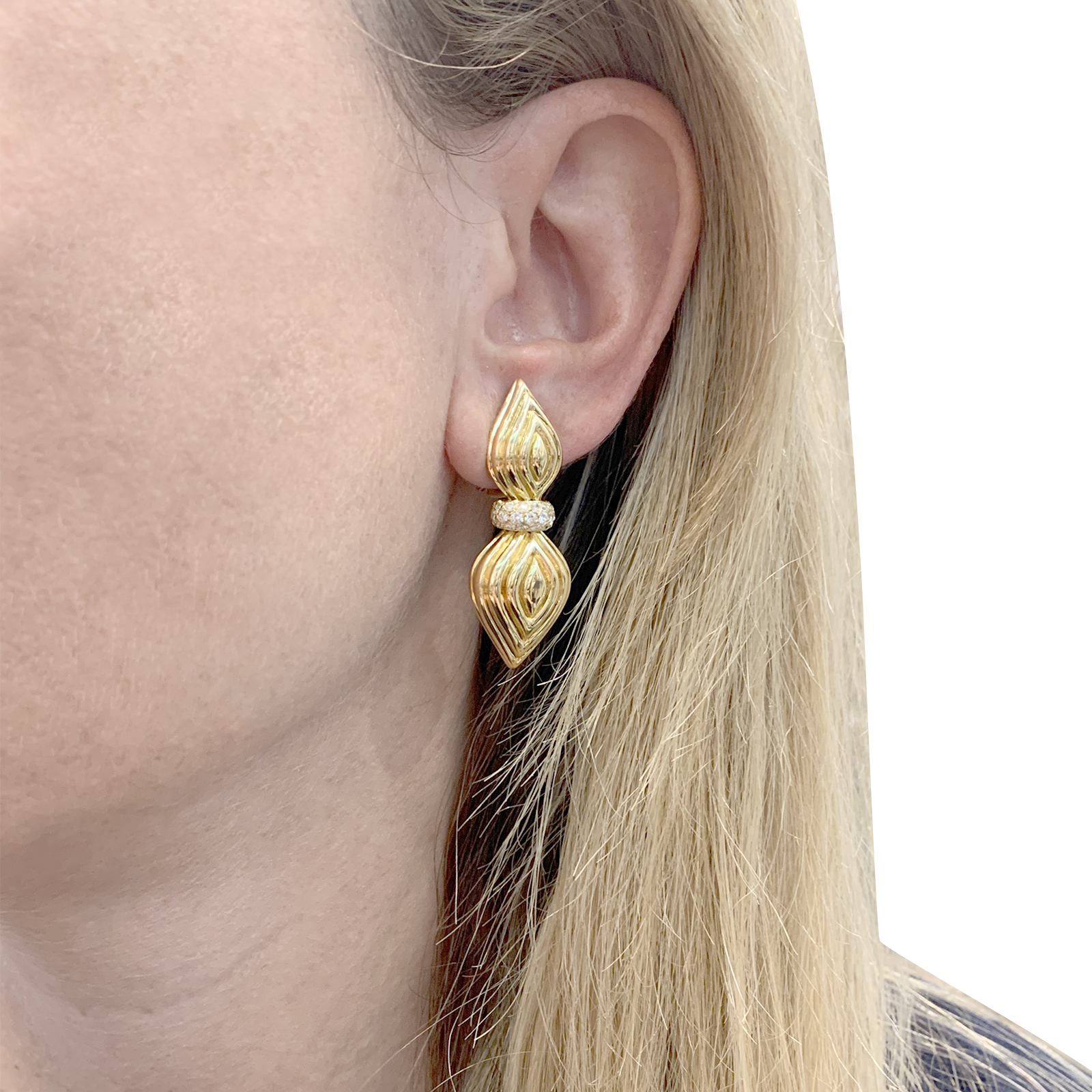 Boucles d'oreilles O.J. PERRIN, or jaune, diamants. 6