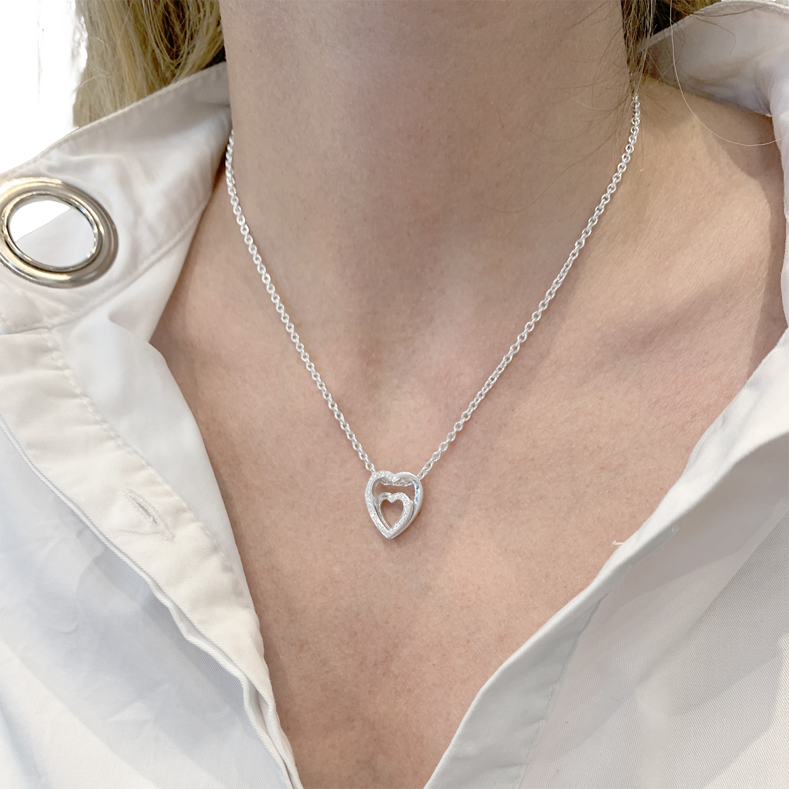 Collier Cartier, "Coeurs", or blanc, diamants. 6