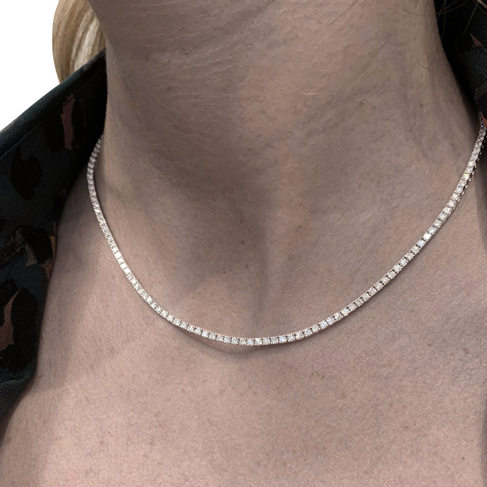 Collier rivière en or blanc, diamants. 1