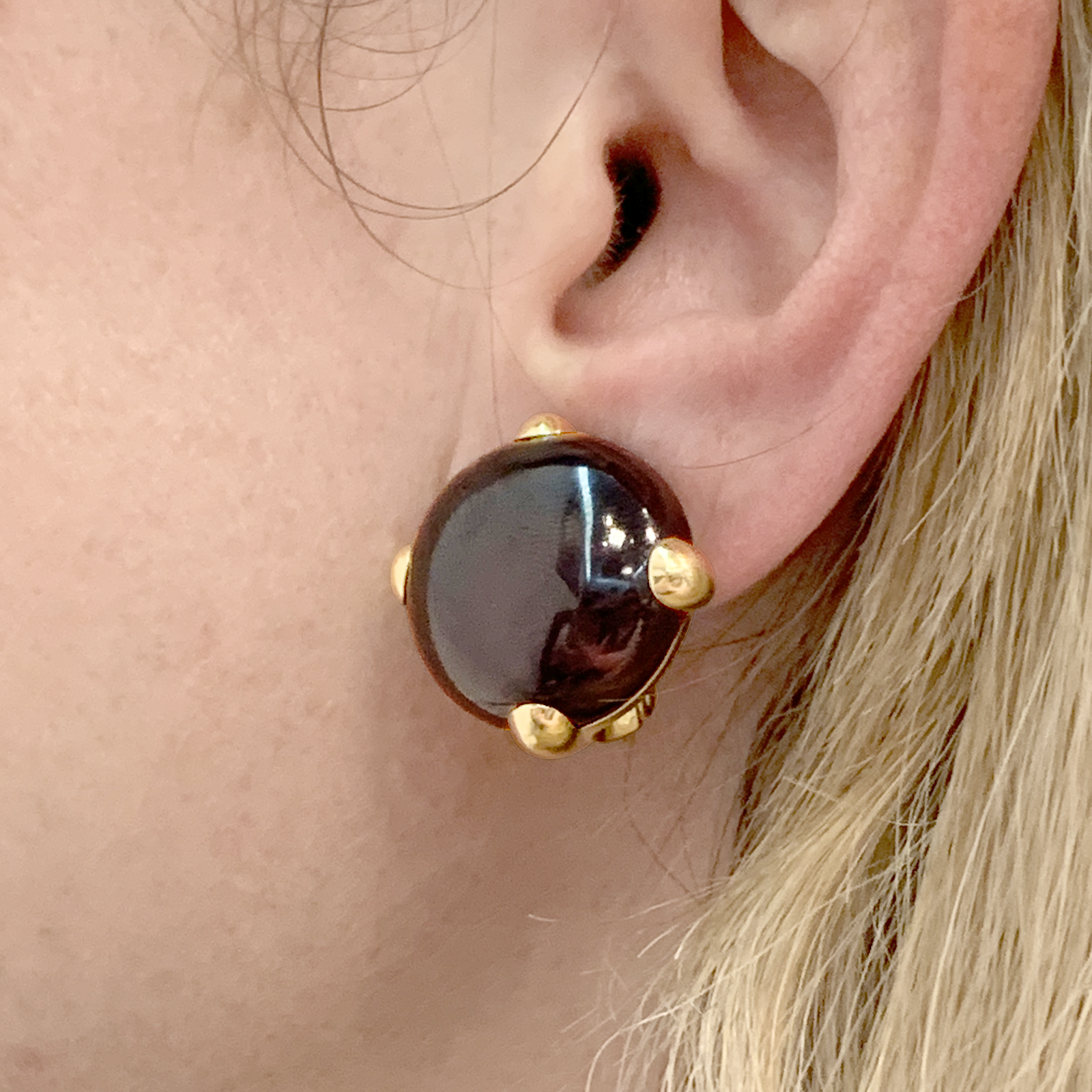 Boucles d'oreilles Pomellato, "Griffe", grenat, or jaune. 7
