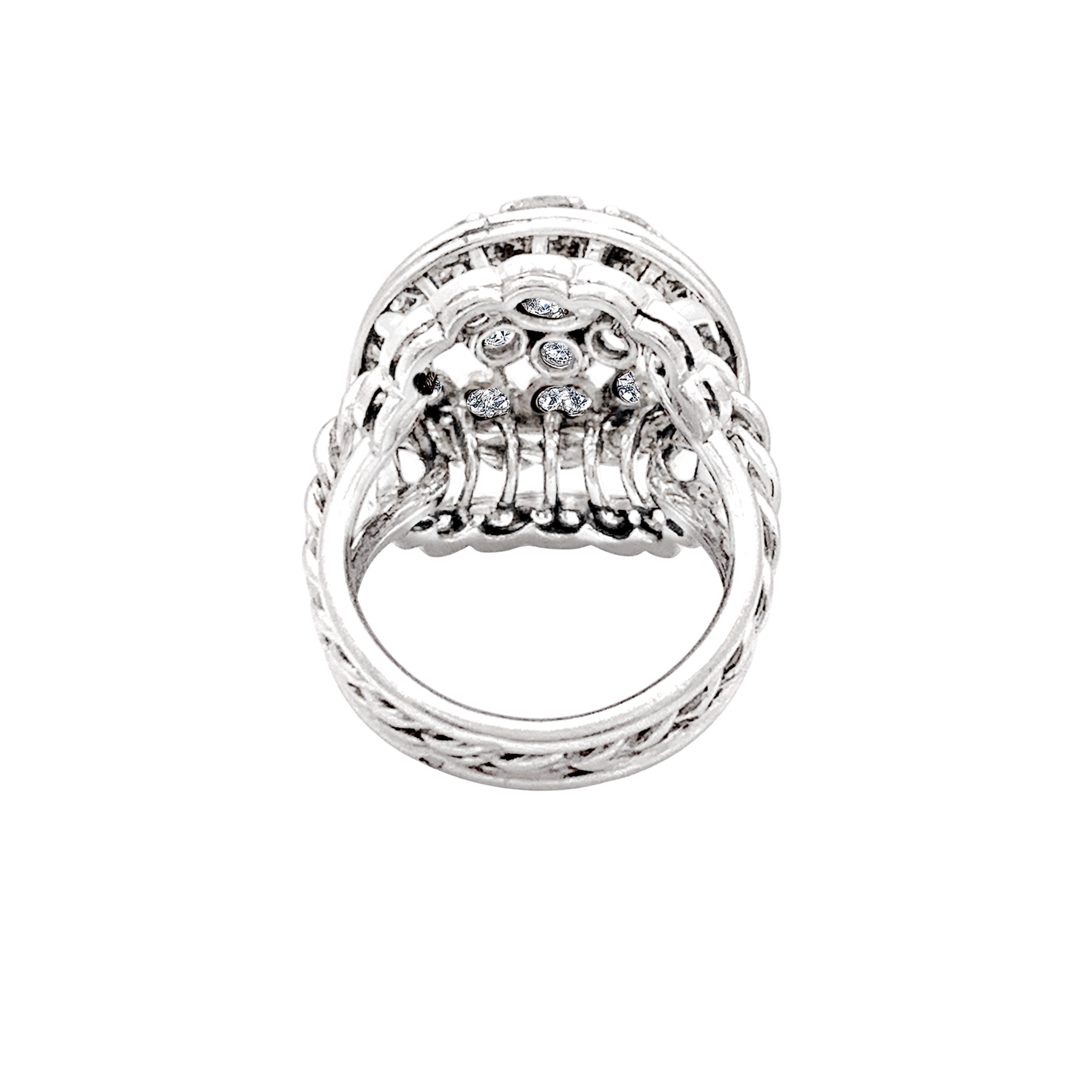 Bague fleur vintage en platine et diamants. 5