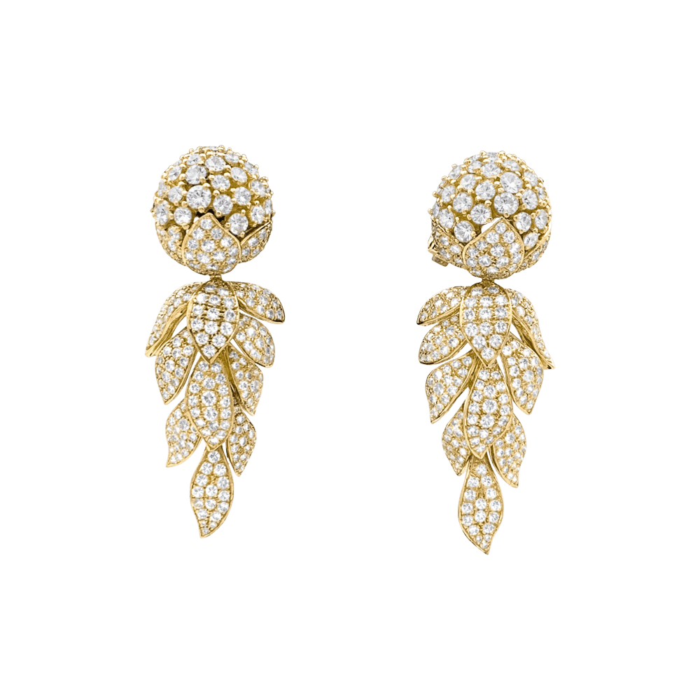 Boucles d'oreilles Cartier, "Fleurs et feuillages", or jaune et diamants. 1