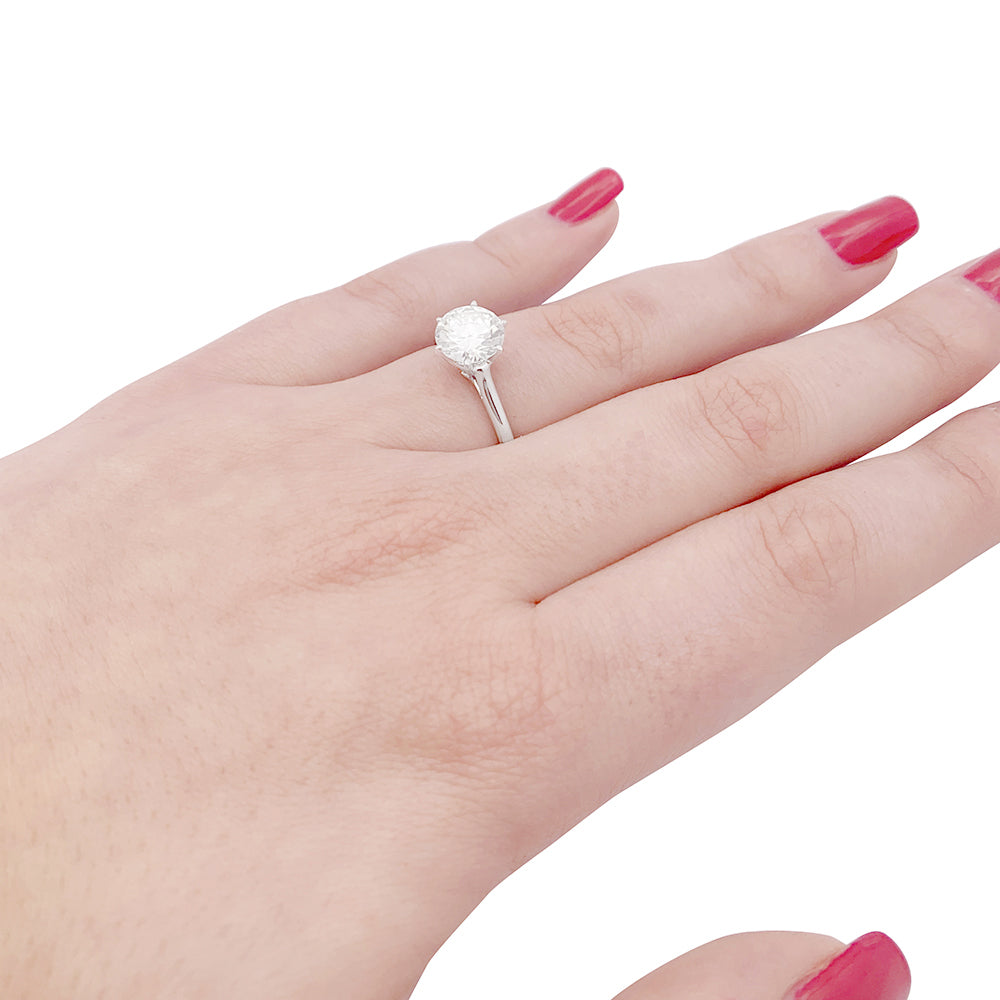 Solitaire platine, diamant 1,71 carat. 2