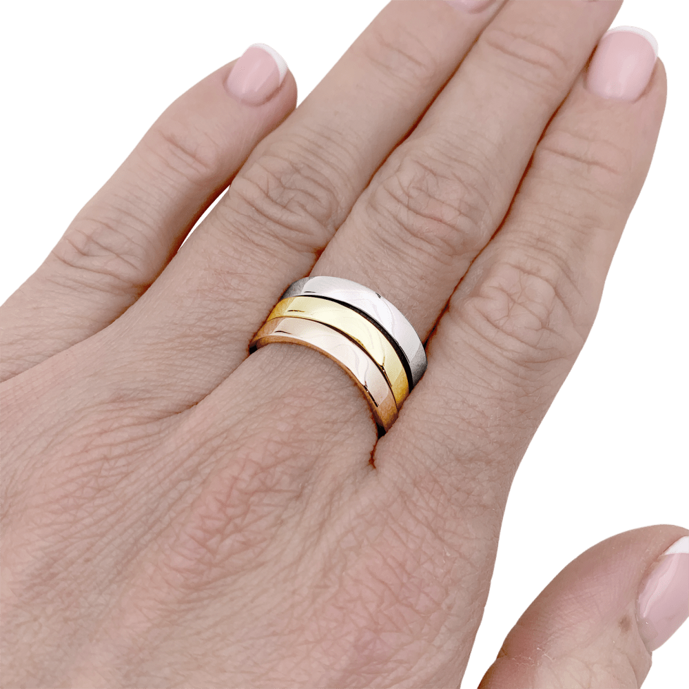 Bague Dinh Van trois anneaux en trois tons d'or. 5