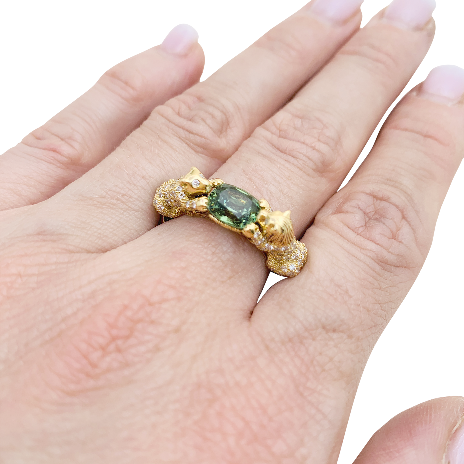 Bague Bibi Van Der Velden "Family Crest Lion" or jaune, diamants, saphir vert. 7