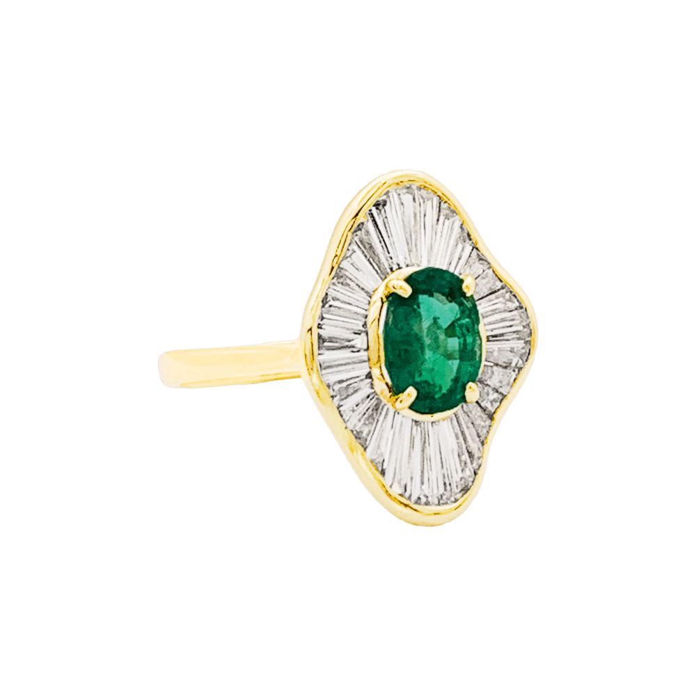 Bague "Jupe", or jaune, diamants, émeraude. 3