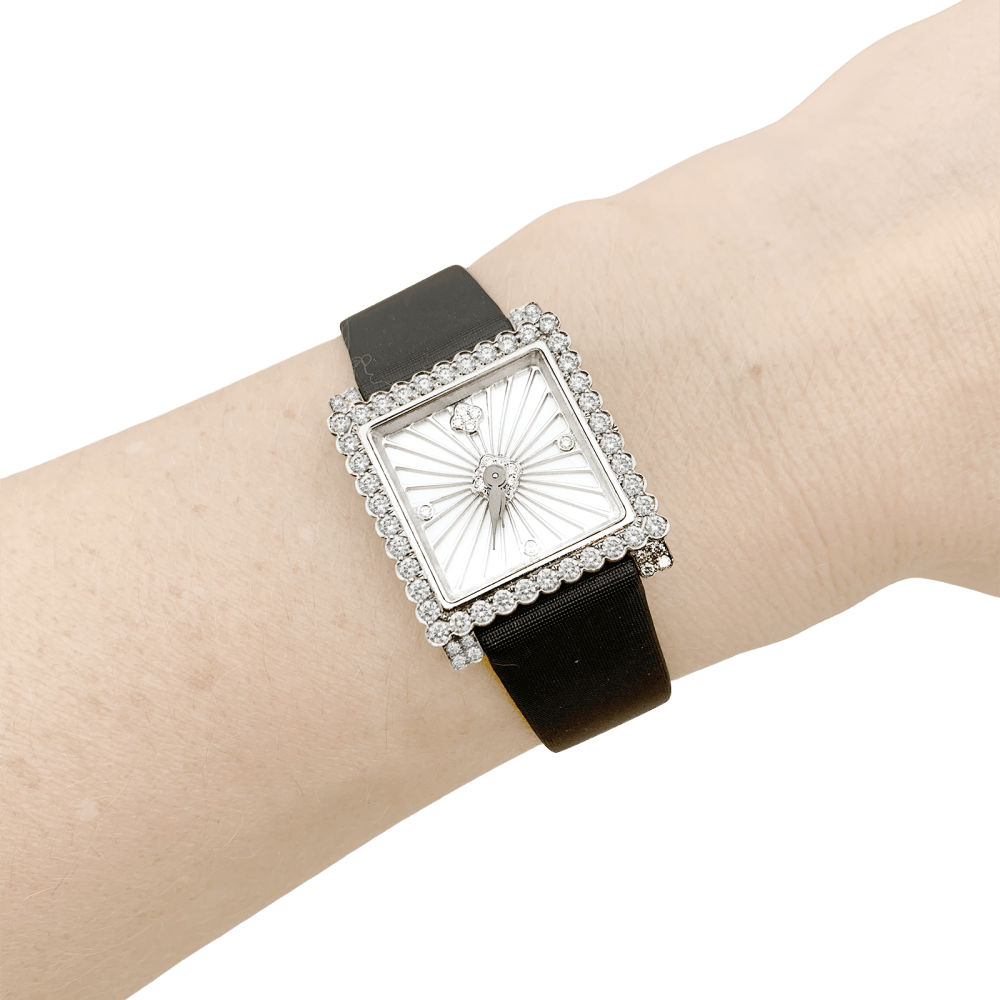 Montre BuccelIati, "Venuschron", or blanc, diamants. 5