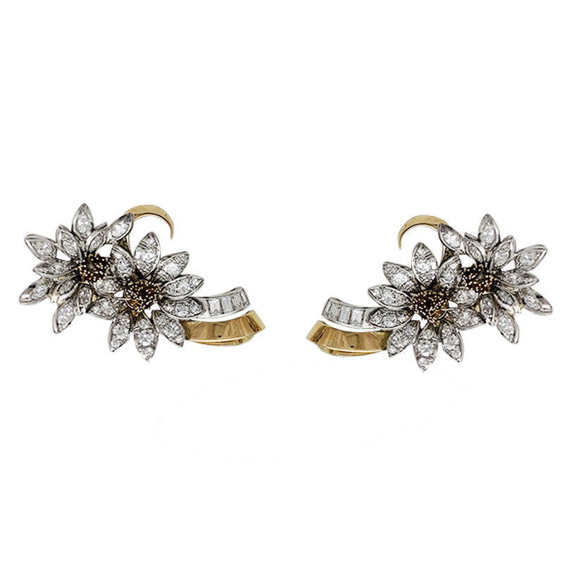 Boucles d'oreilles, "Edelweiss", en or jaune, platine et diamants. 4