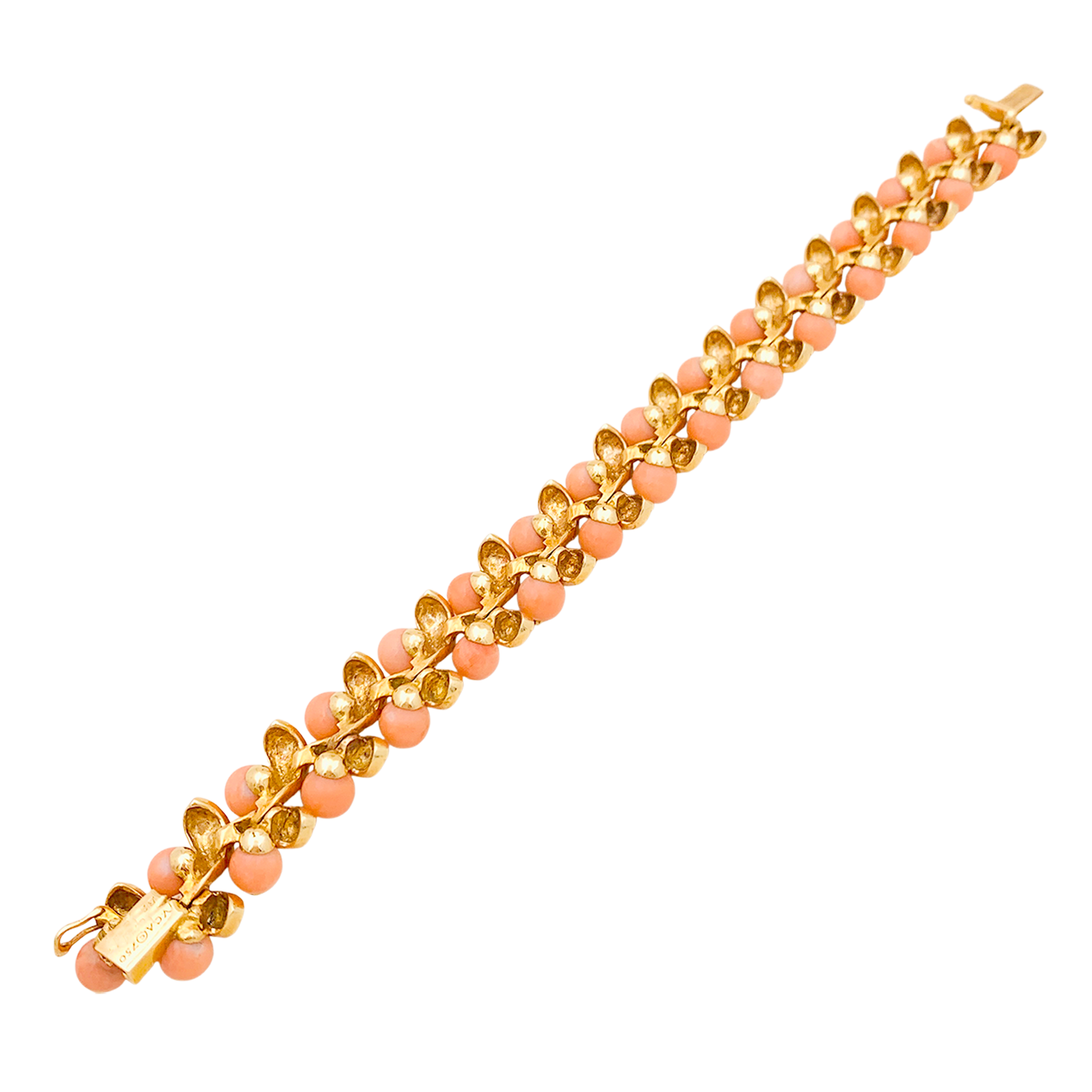 Bracelet Van Cleef & Arpels, “Gui”, or jaune, corail peau d’ange. 4