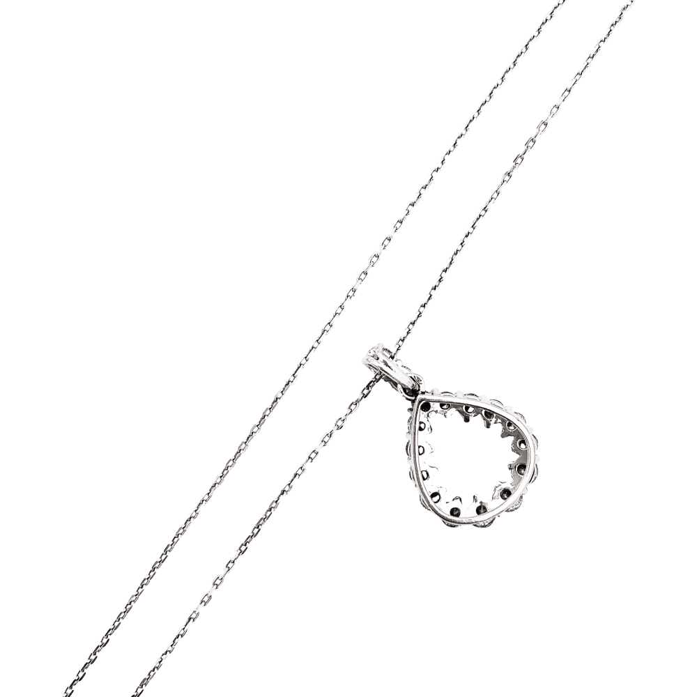 Collier or blanc et diamants. 4