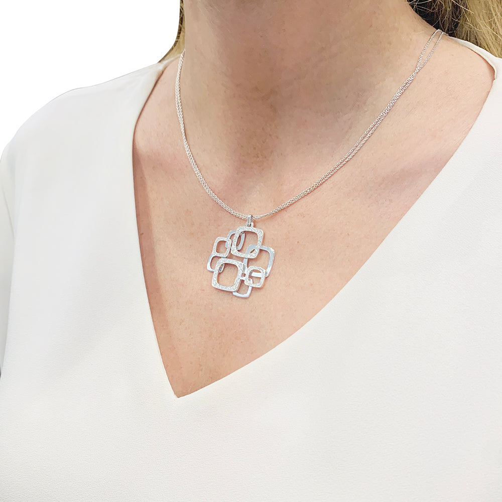 Collier Dinh Van, "Surimpression", or blanc, diamants. 4