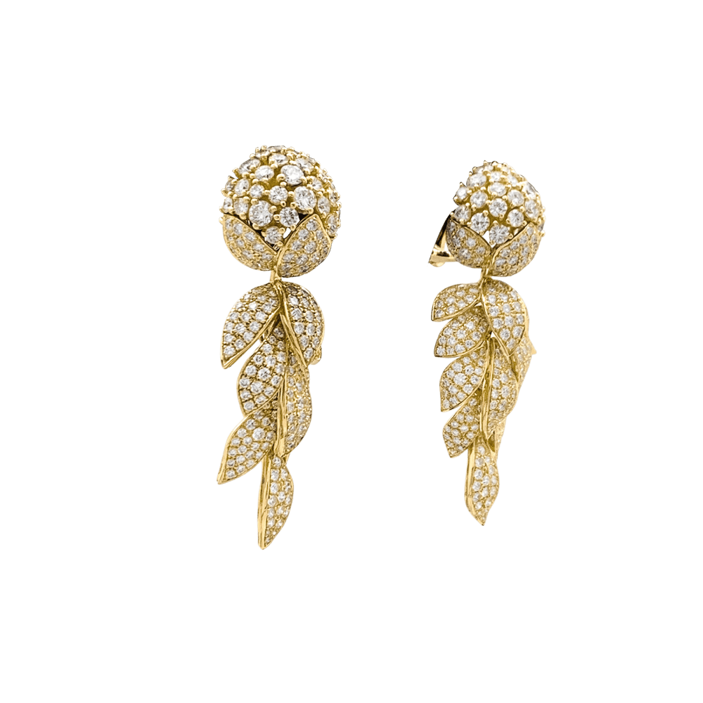 Boucles d'oreilles Cartier, "Fleurs et feuillages", or jaune et diamants. 3