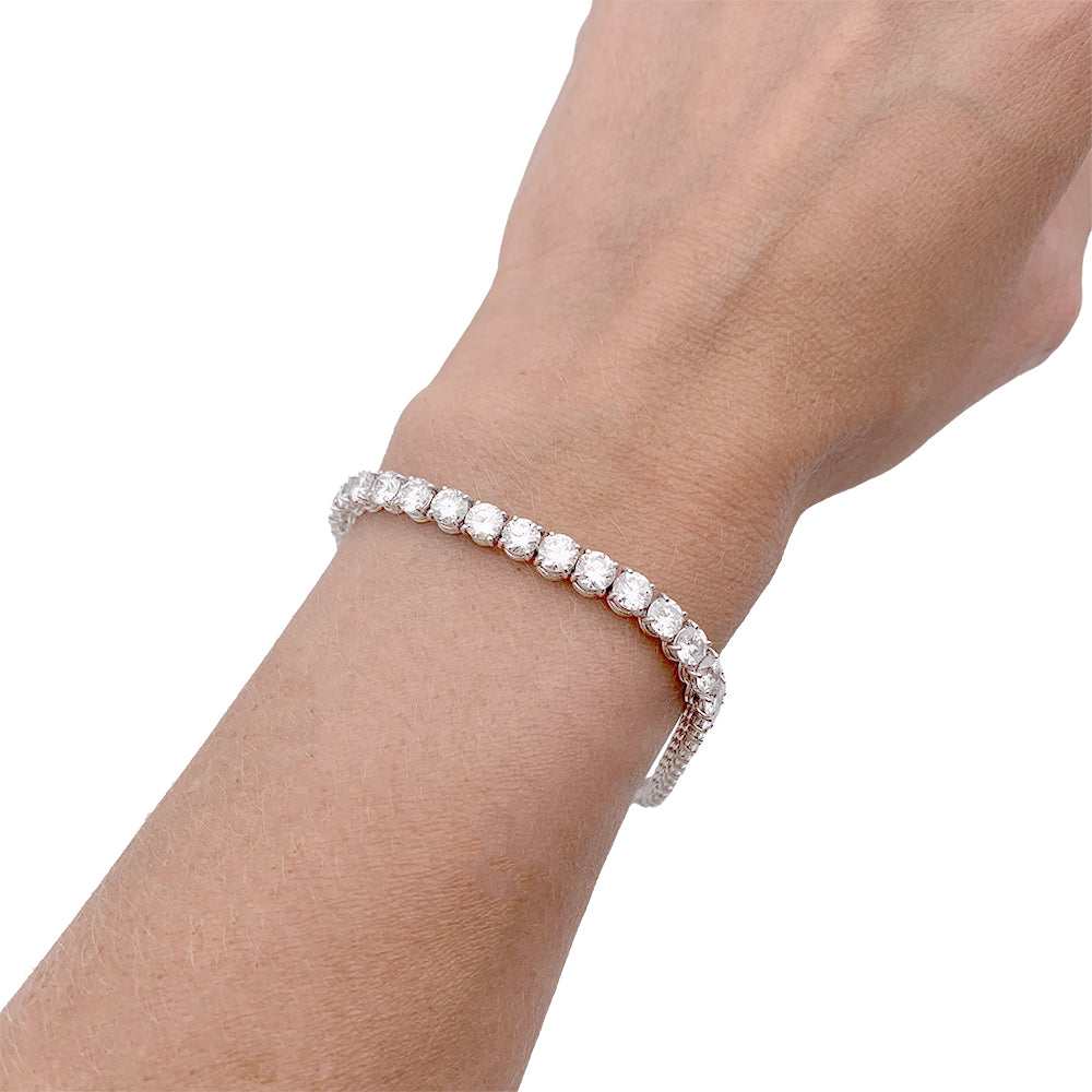 Bracelet or blanc et diamants. 6