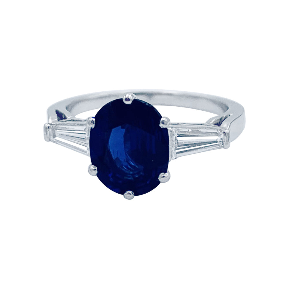 Bague saphir, platine et diamants. 1