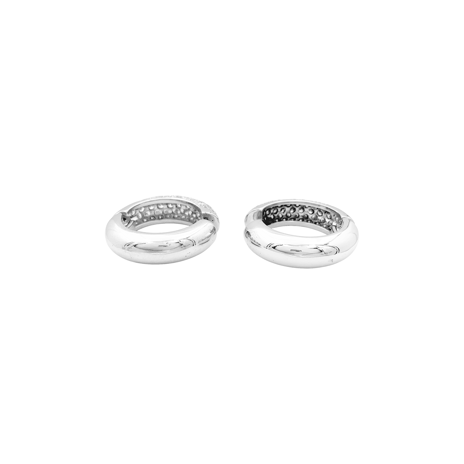 Boucles d'oreilles or blanc, diamants. 4