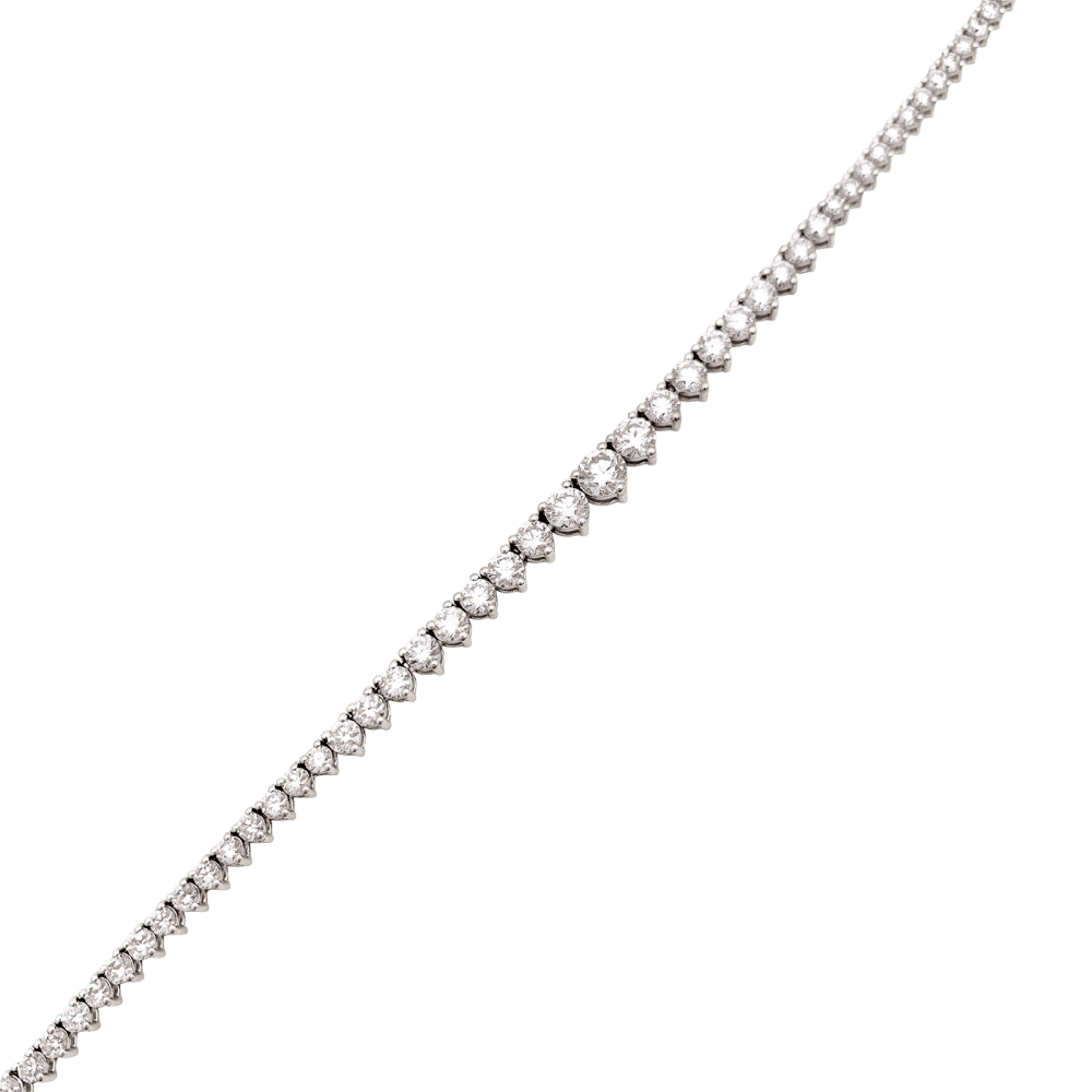 Collier rivière en or blanc et diamants. 7