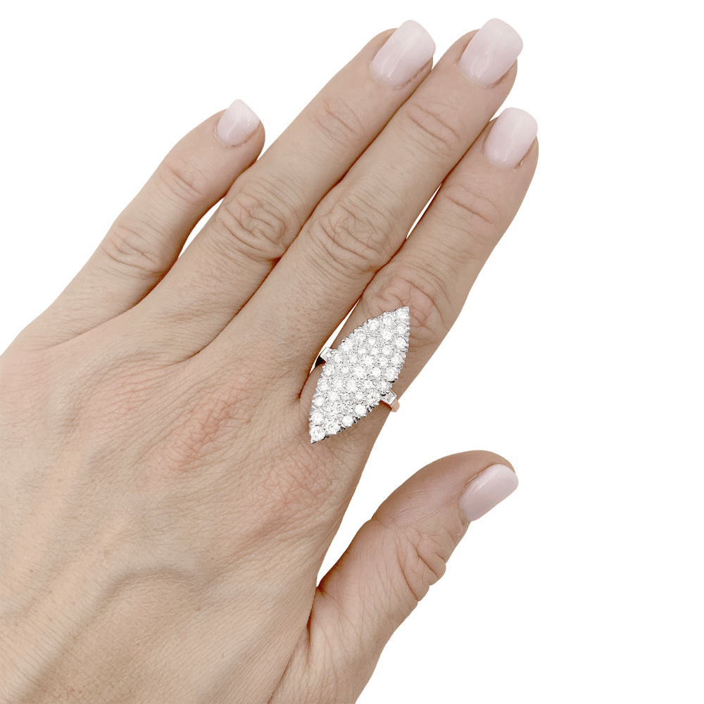 Bague marquise, deux ors, diamants. 5