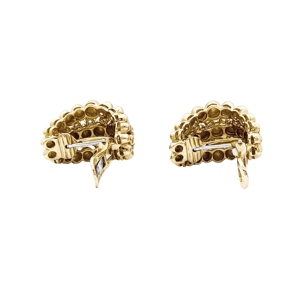 Boucles d'oreilles Boucheron, "Grain de raisin" en or jaune et diamants. 5