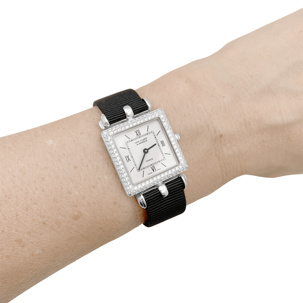 Montre Van Cleef & Arpels, "Classique Arpels" en or blanc, diamants. 7