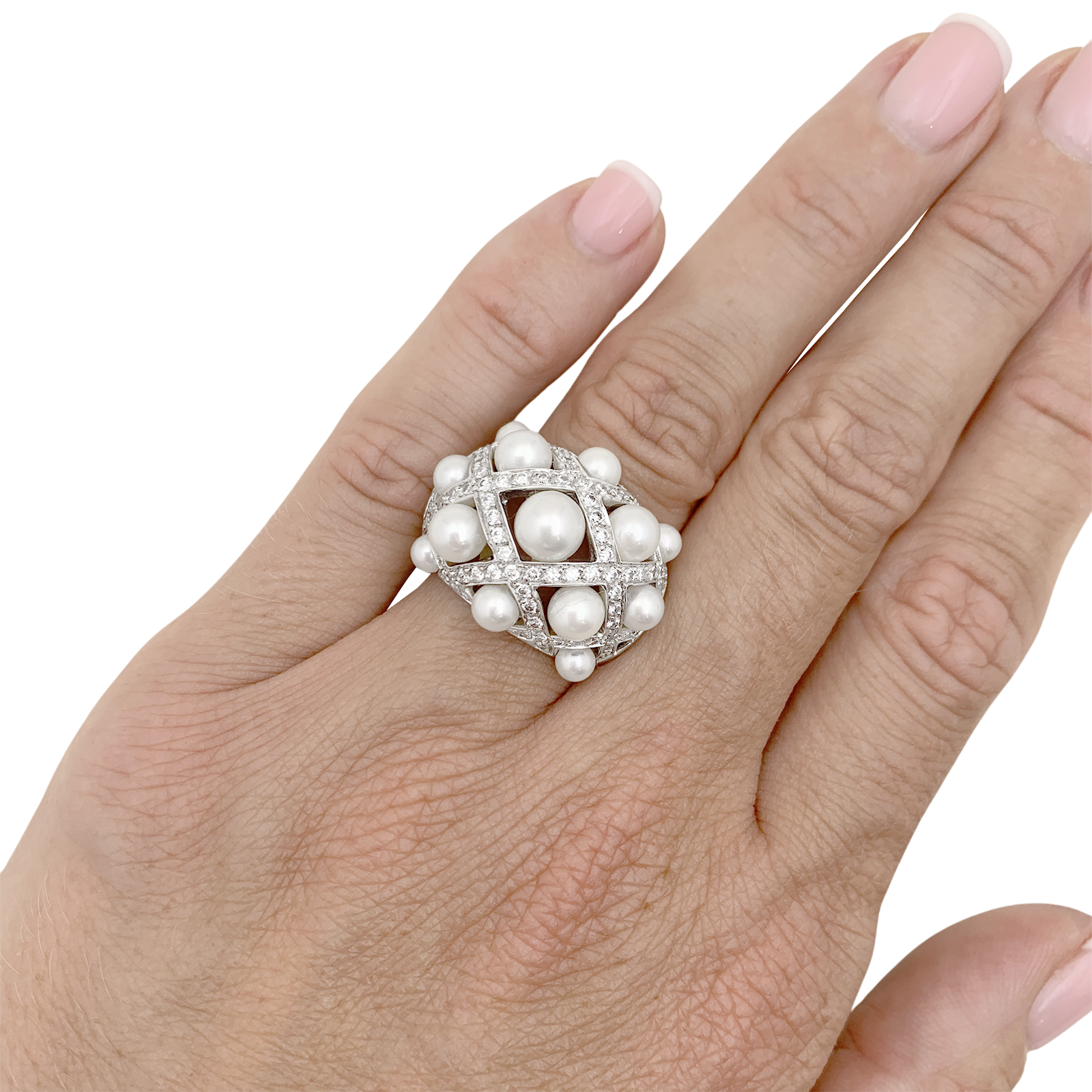 Bague CHANEL, "Baroque", or blanc, diamants, perles. 6