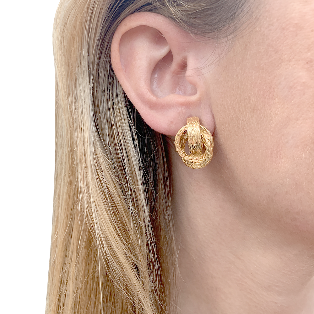 Boucles d'oreilles Hermès "Noeud marin" en or jaune. 1970 4
