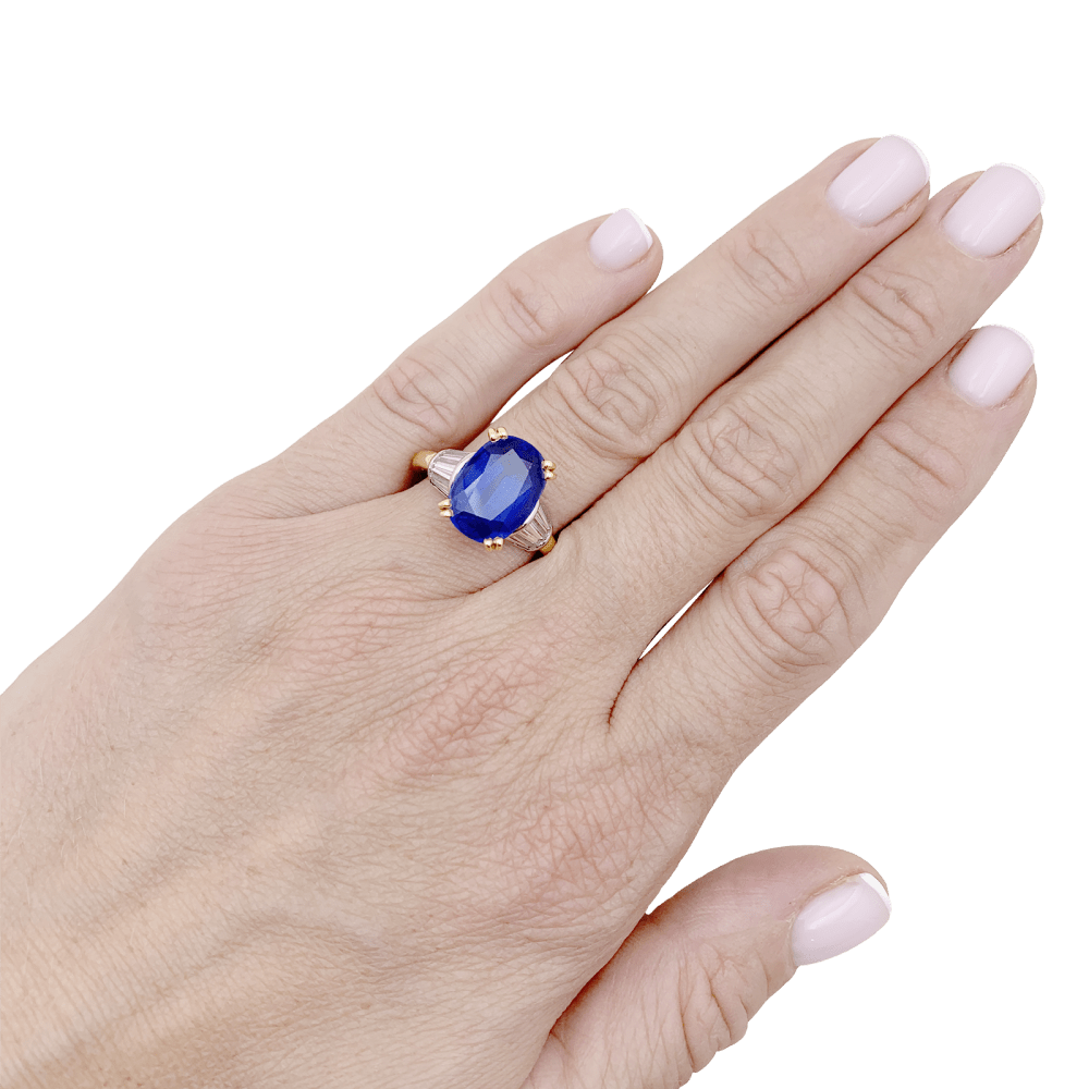 Bague saphir 5,86 cts, or jaune, platine, diamants. 6