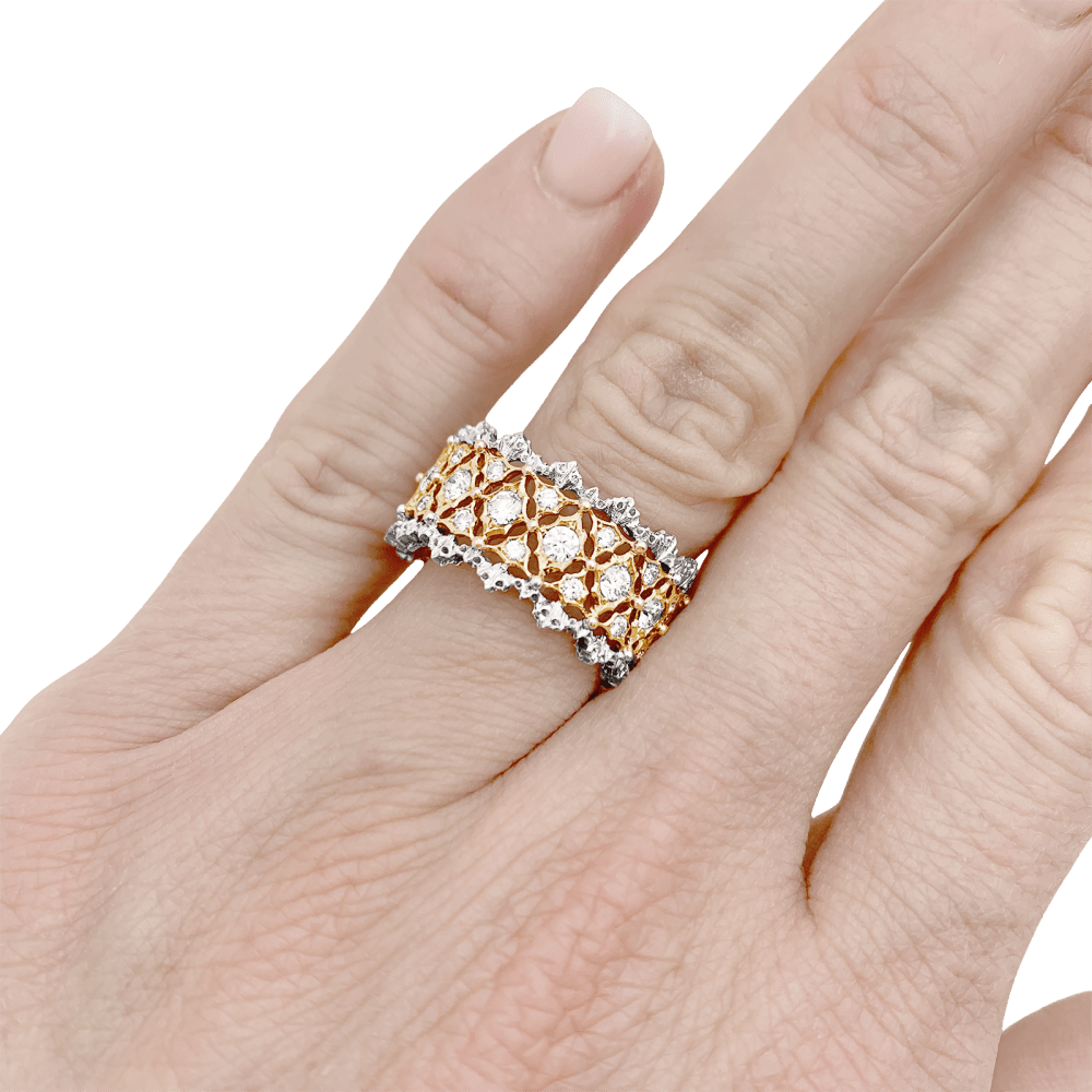 Bague Buccellati, "Eternelle Band", deux ors, diamants. 6