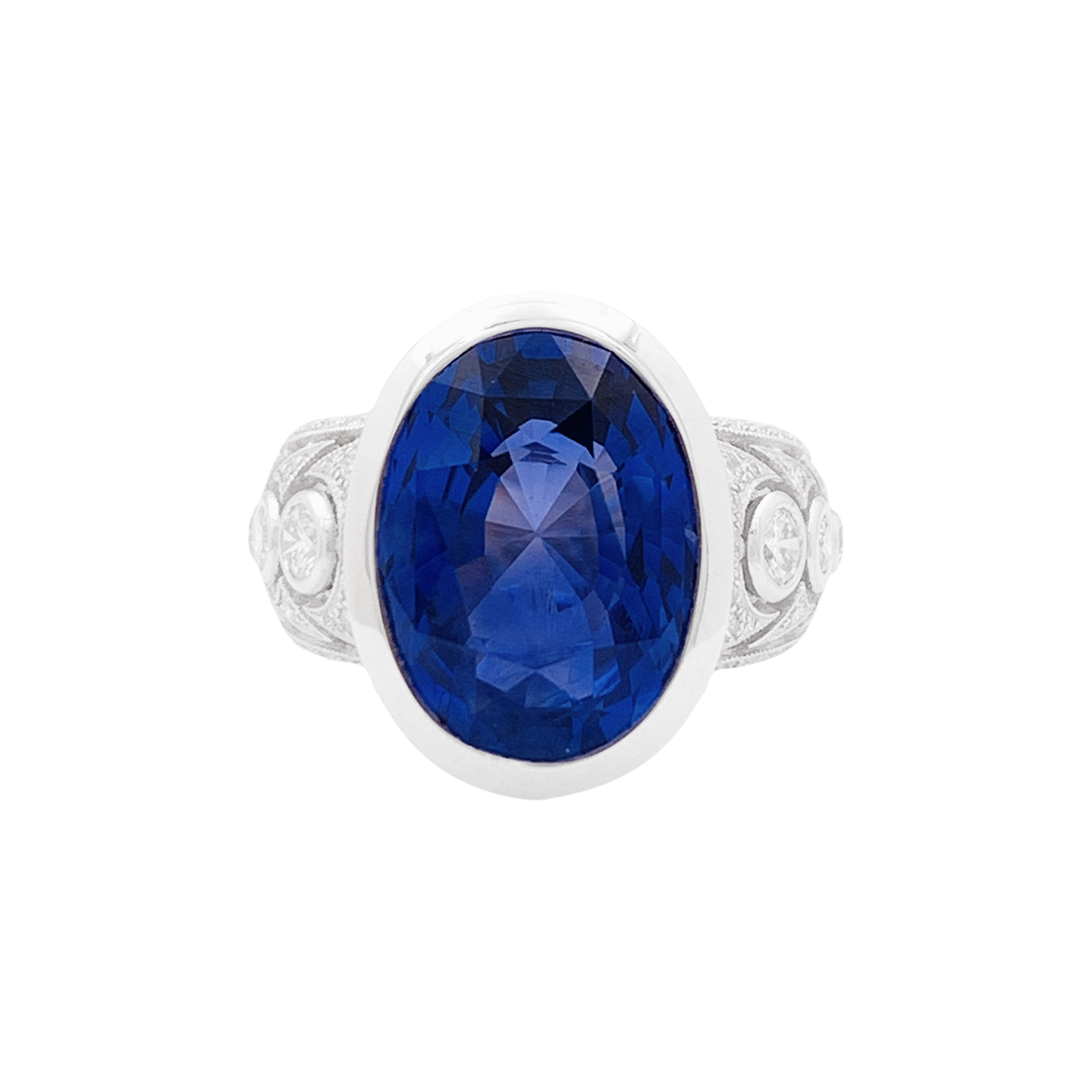 Bague en or blanc, saphir et diamants. 1