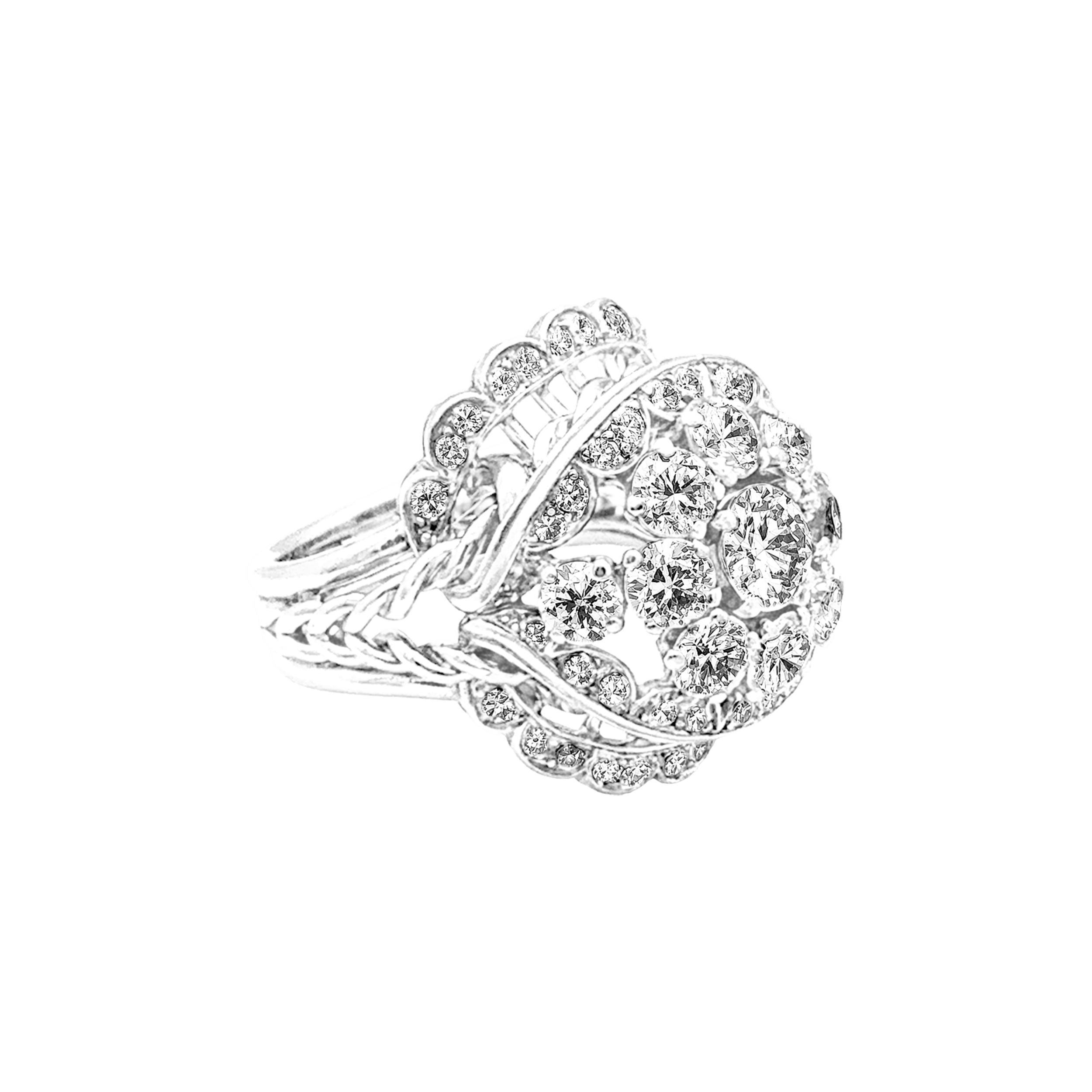 Bague fleur vintage en platine et diamants. 2