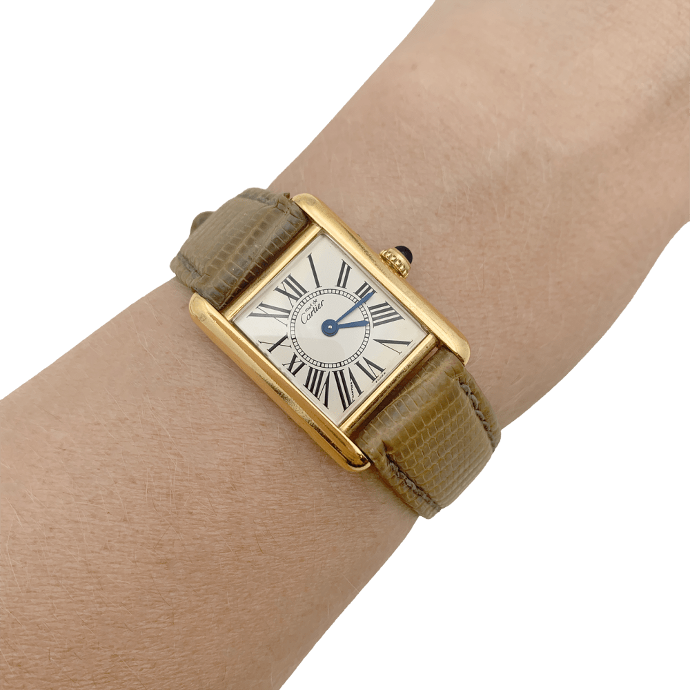 Montre Cartier, "Tank Must" argent plaqué or, cuir. 4