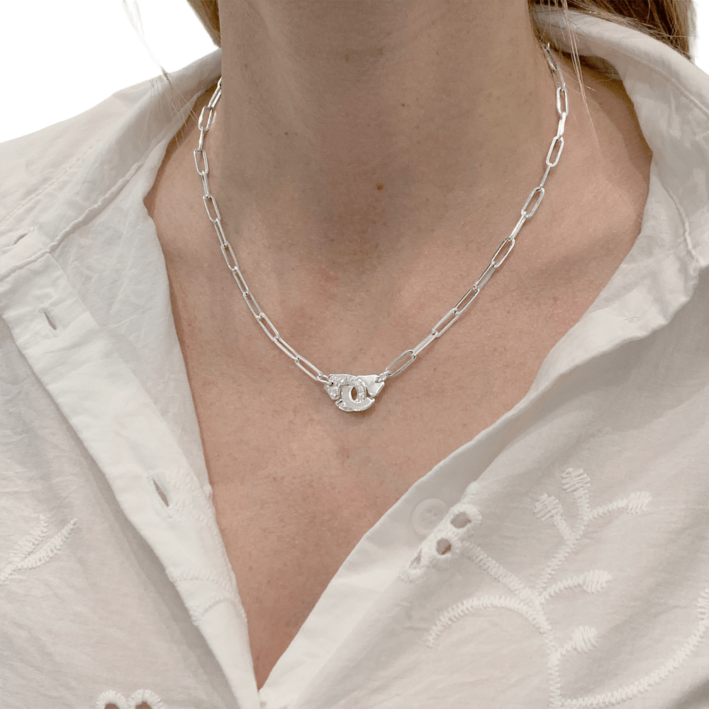 Collier Dinh Van, "Menottes", or blanc, diamants 7