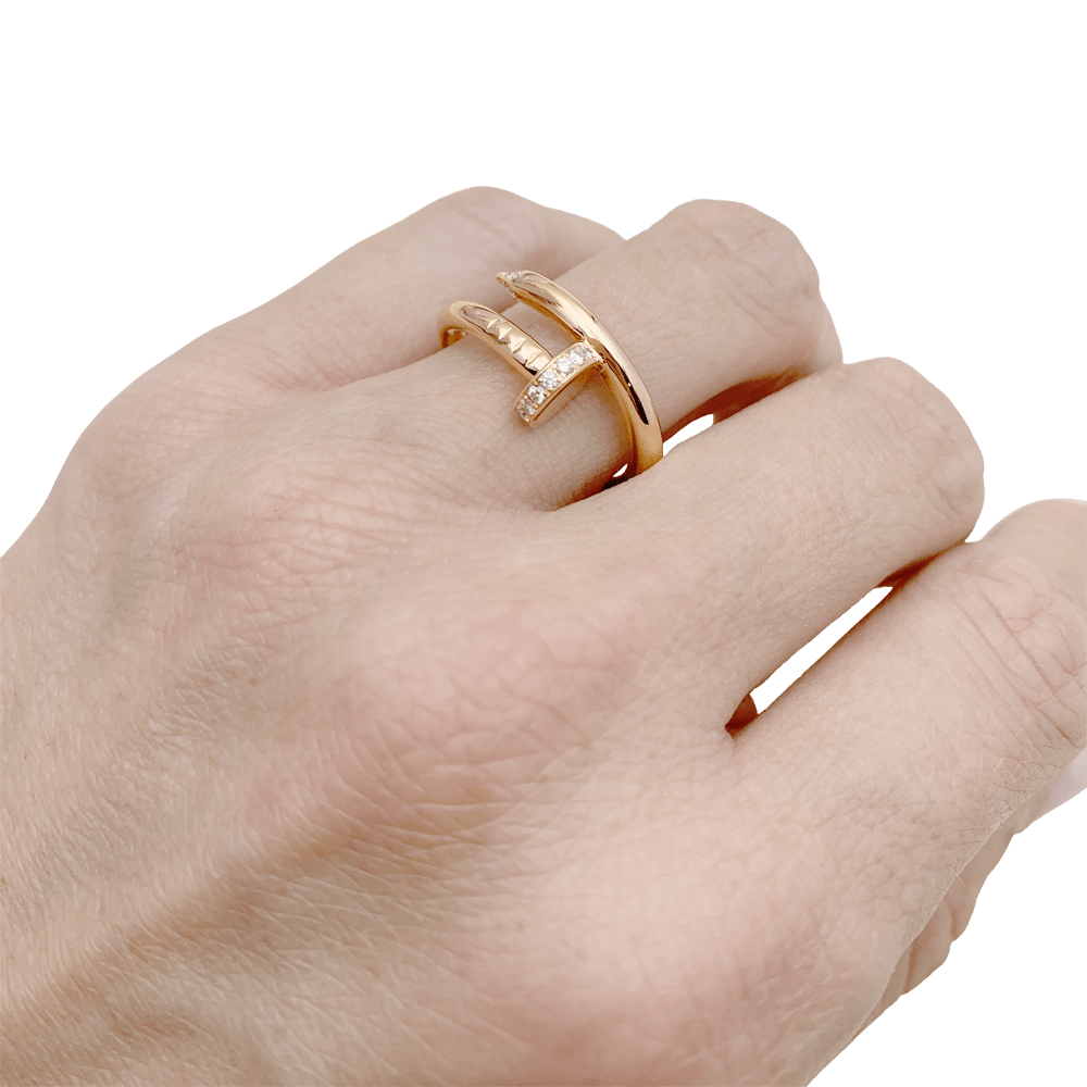 Bague Cartier, "Juste un Clou", or rose et diamants. 5