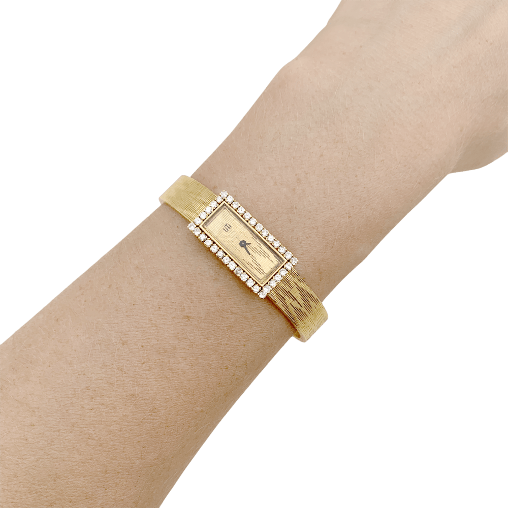 Montre vintage UTI, mouvement Blancpain, or jaune, diamants. 6