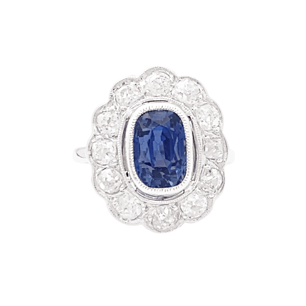 Bague pompadour platine, saphir et diamants.  1