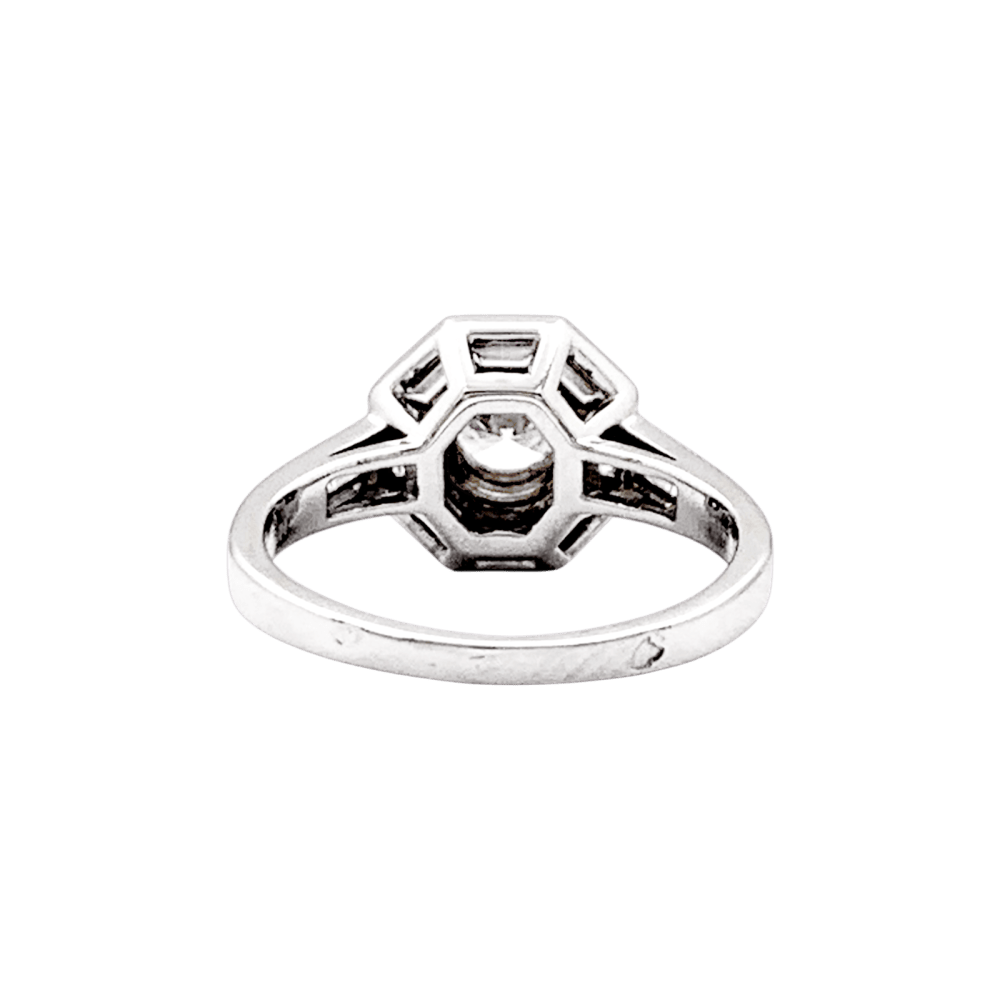 Bague Mellerio en platine et diamants.  4