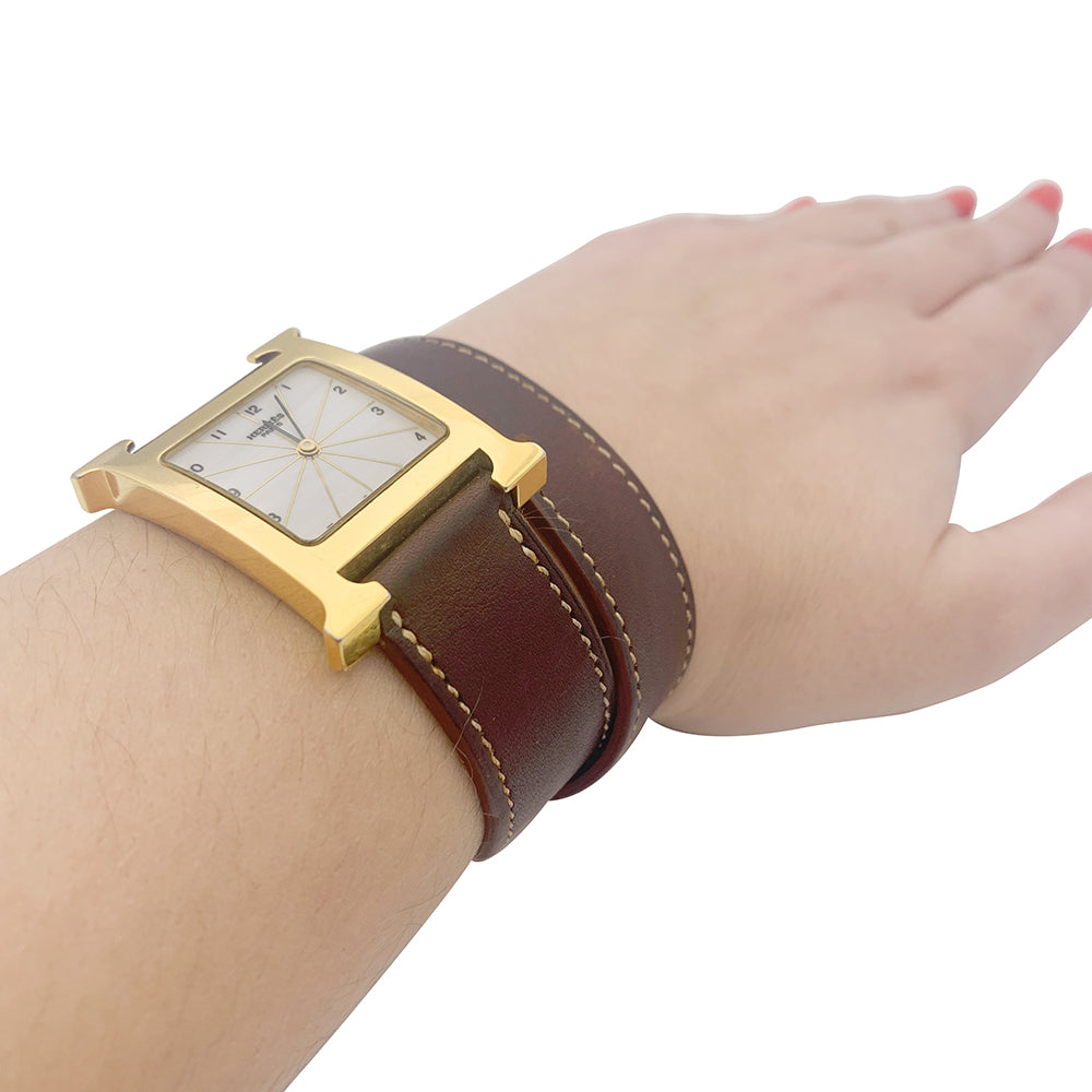 Montre Hermès,"Heure H", plaqué or, acier sur cuir. 2