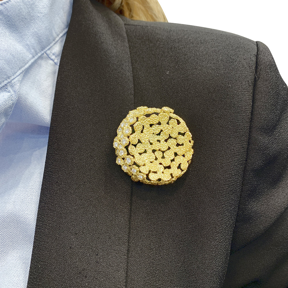 Broche Fred, or jaune, diamants. 7