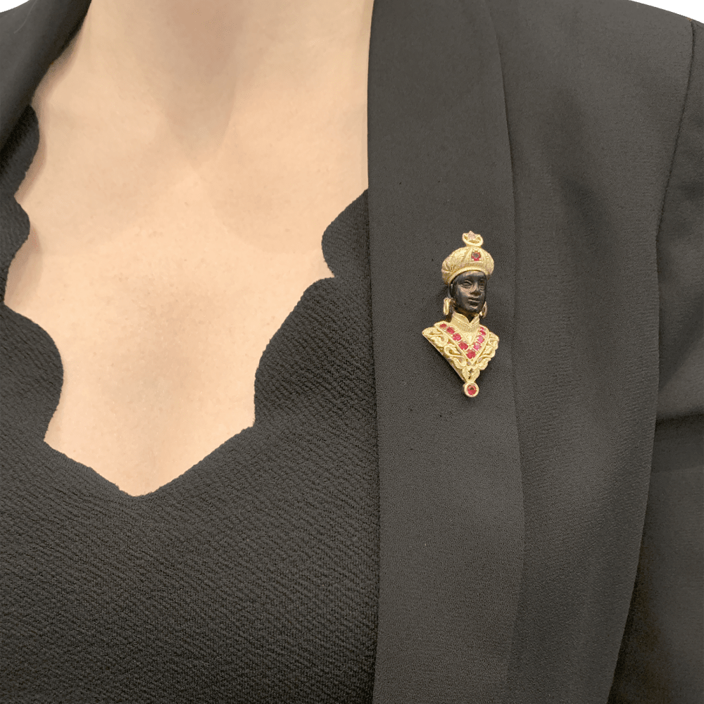 Broche G.NARDI, "Moretto", or jaune, rubis, ébène. 8