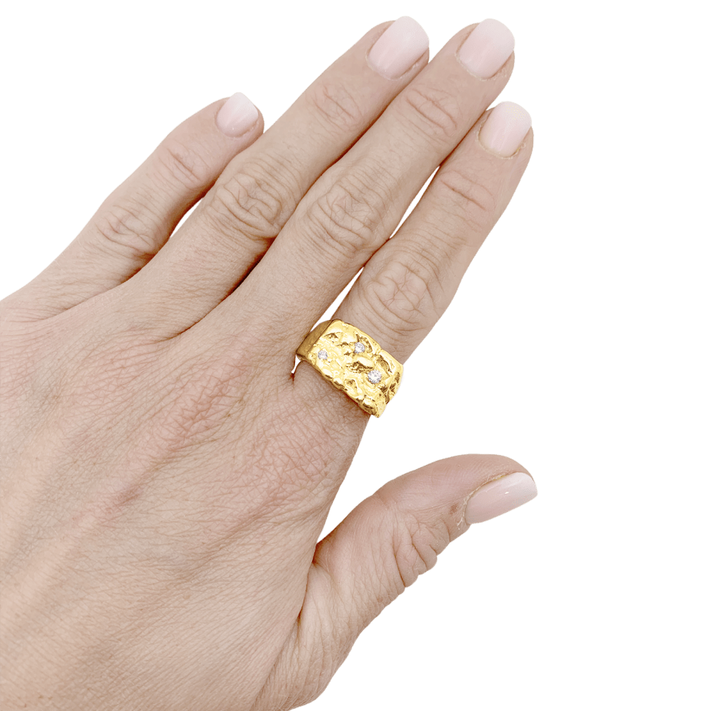 Bague chevalière, or jaune, diamants.  6