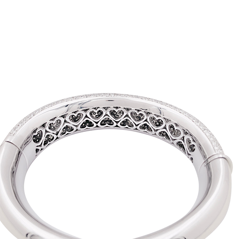 Bracelet jonc en or blanc, pavage diamants. 2
