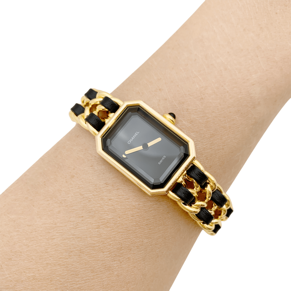 Montre Chanel, "Première", plaqué or, cuir.  7