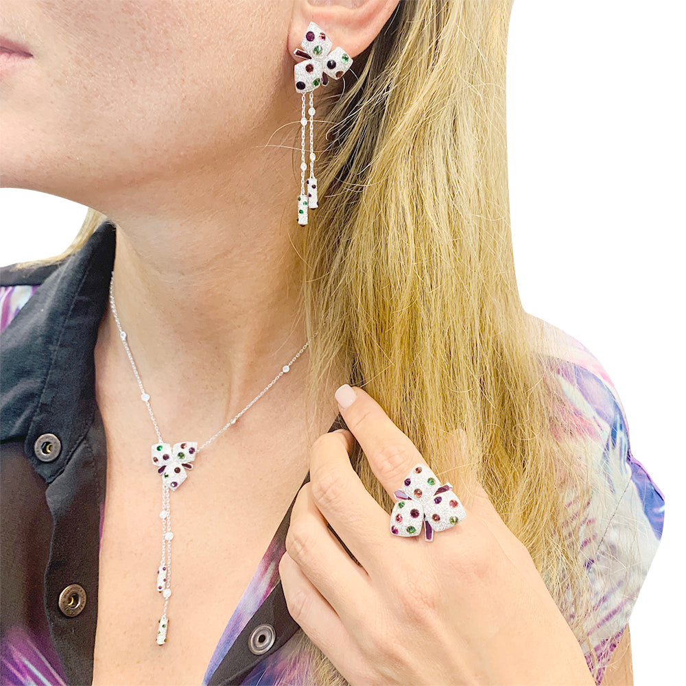 Boucles d'oreilles signées Cartier "Caresse d'Orchidée". 3