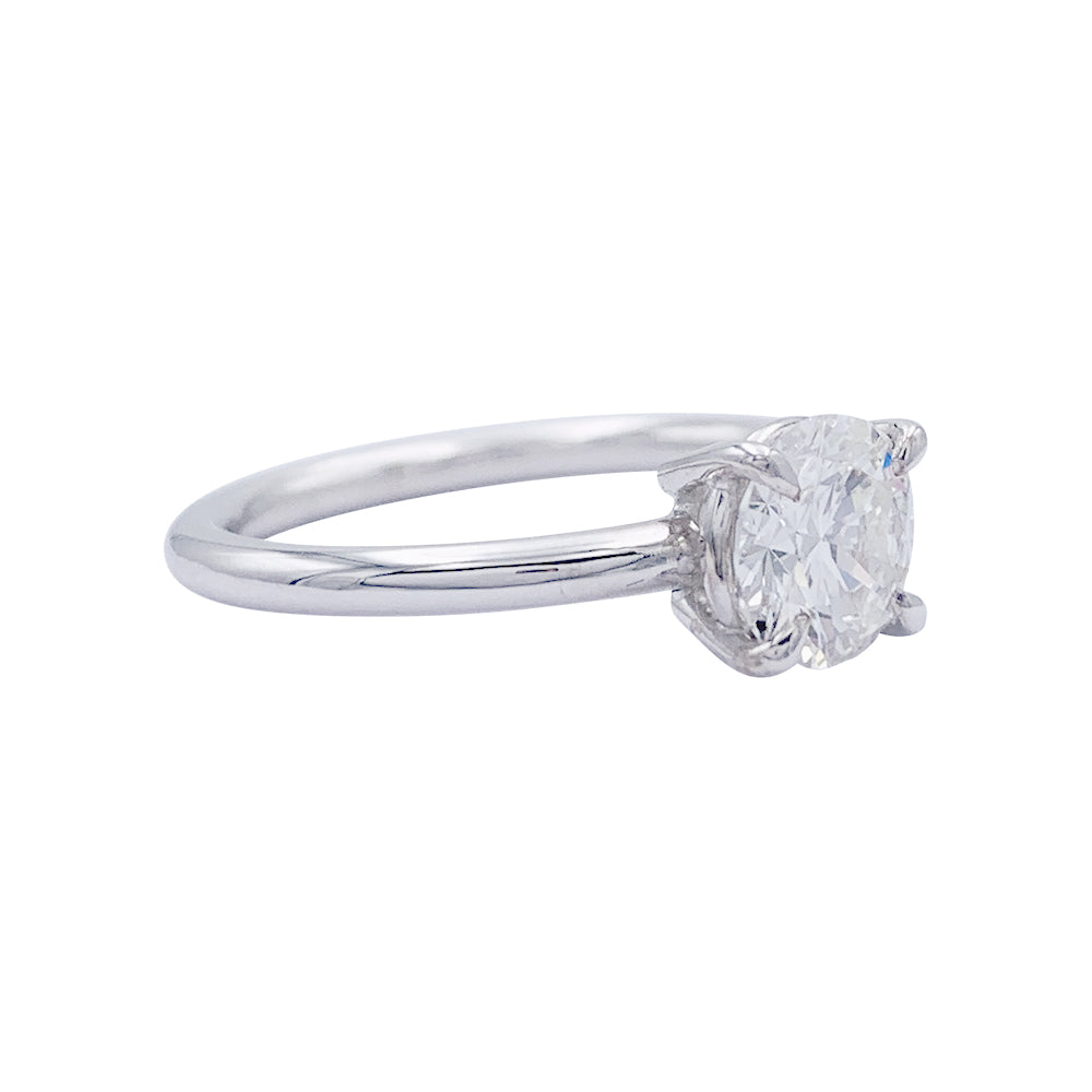 Bague solitaire en or blanc, diamant 1,11 carat. 4