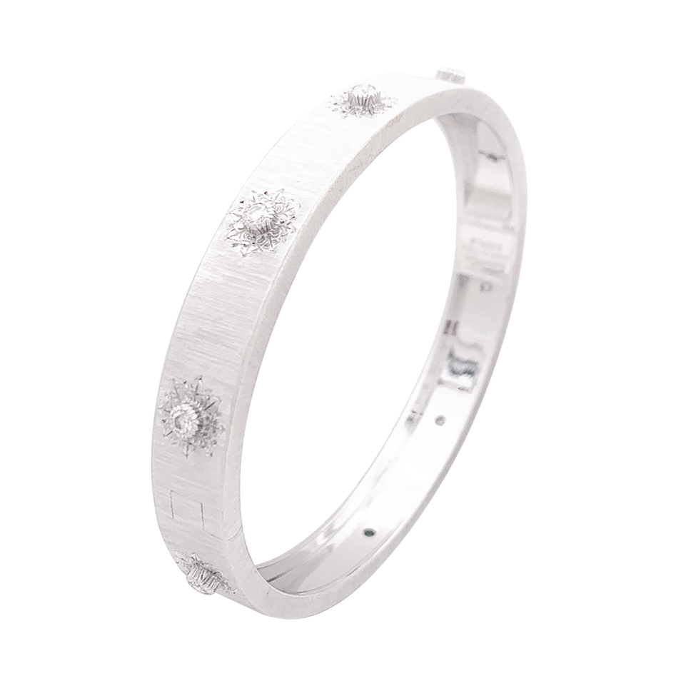 Bracelet Buccellati "Macri Classica" or blanc, diamants. 4