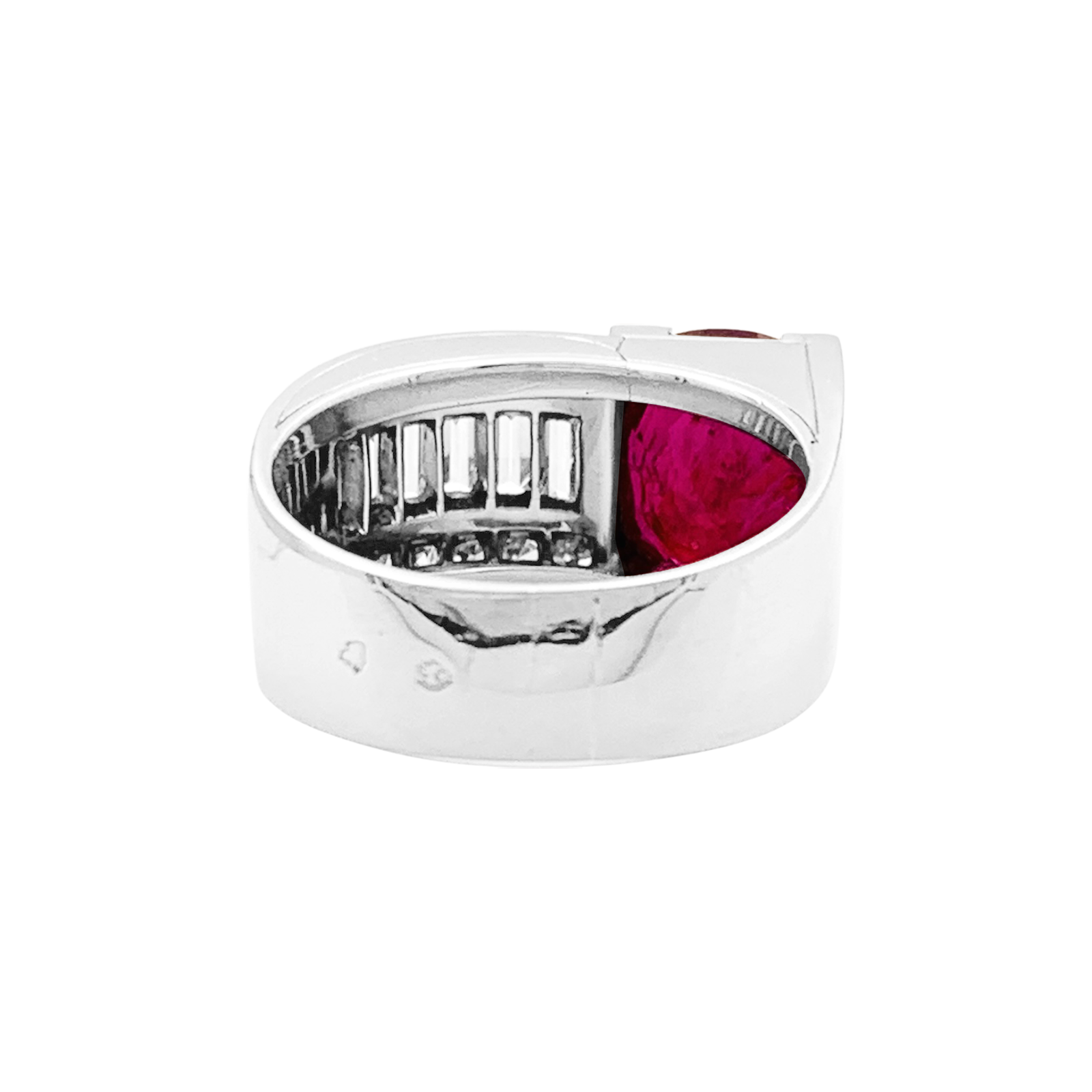 Bague tank platine, rubis et diamants. 3