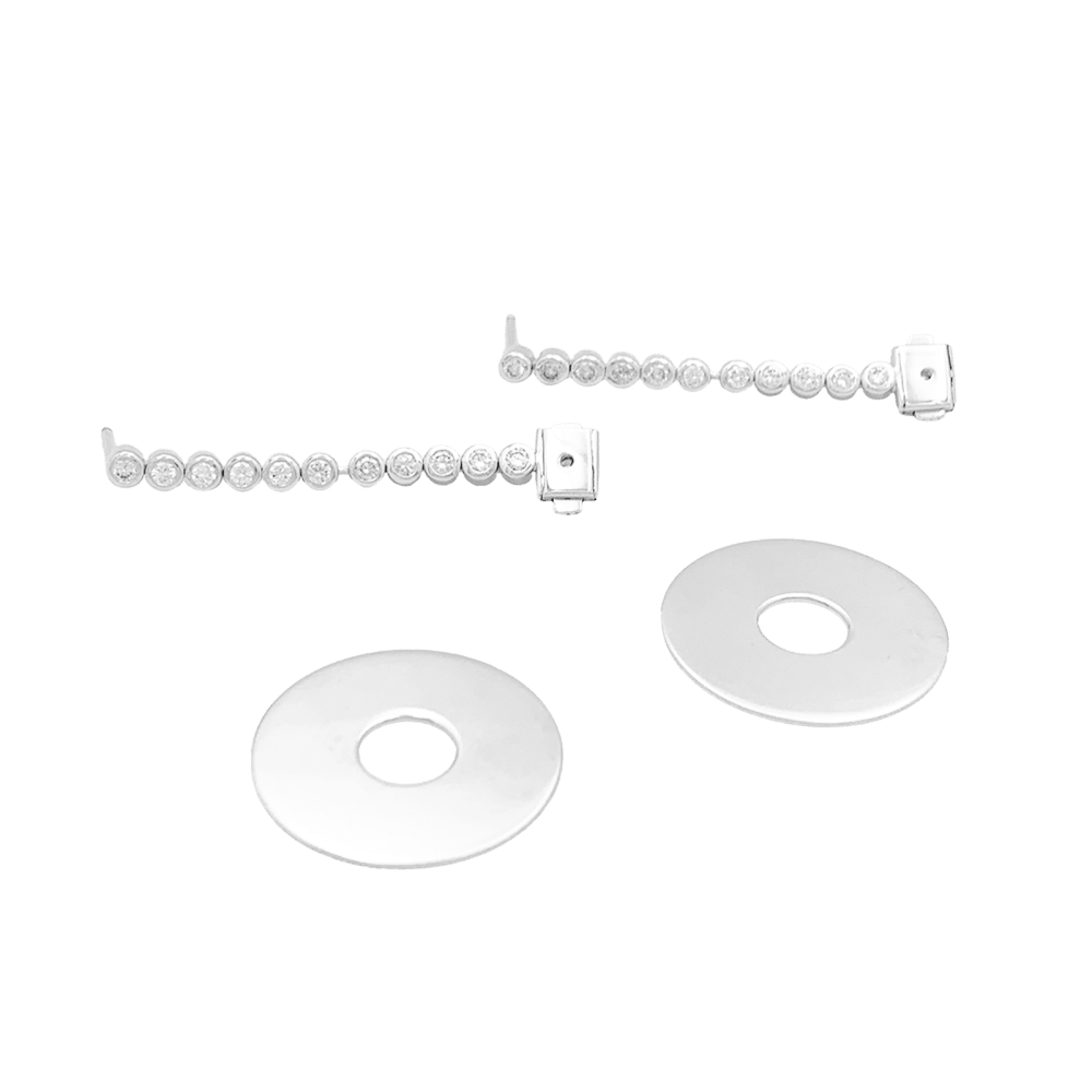 Boucles d'oreilles CHAUMET, "Boréal", en or blanc 750/000 et diamants. 4