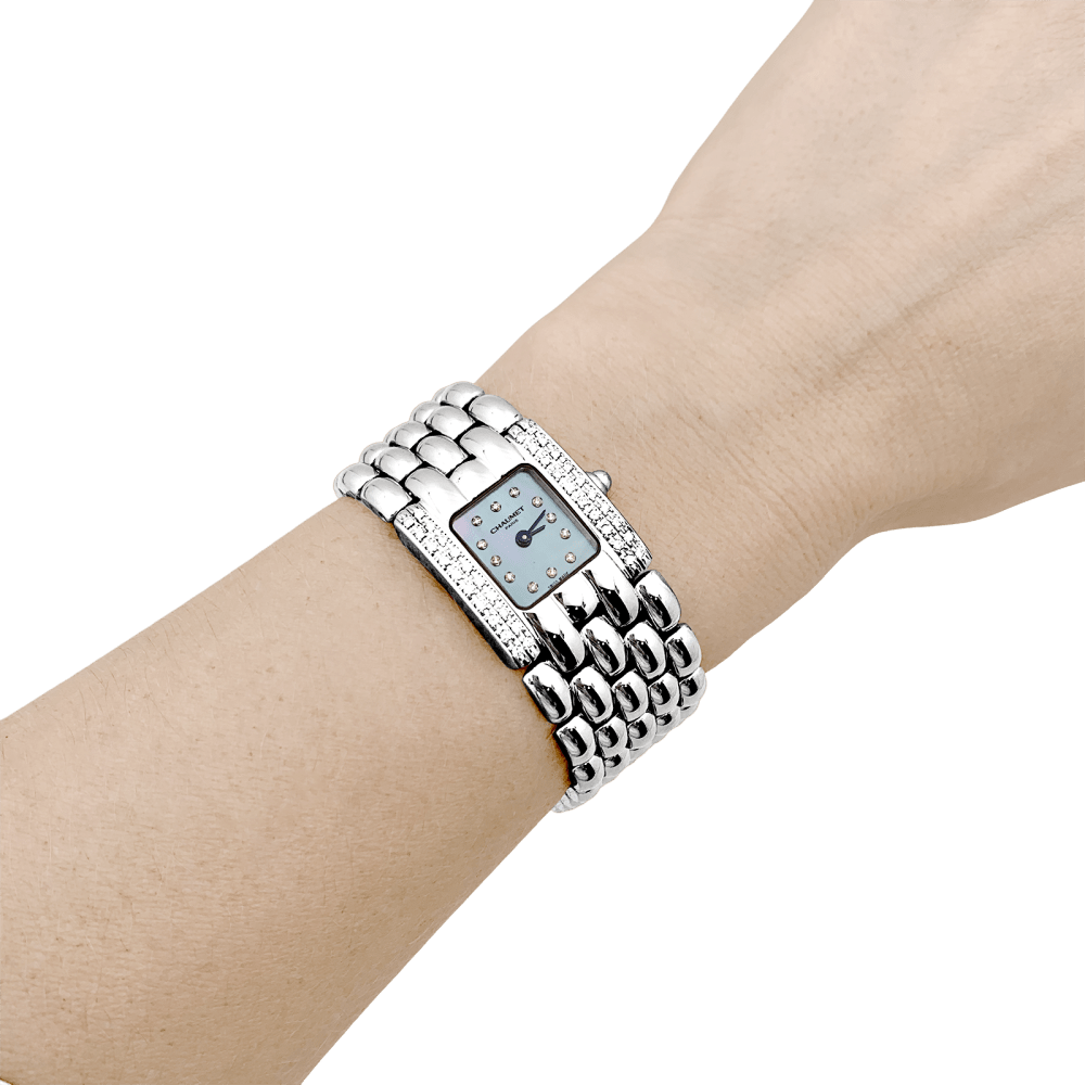 Montre Chaumet modèle "Khésis" en acier, diamants, nacre. 4