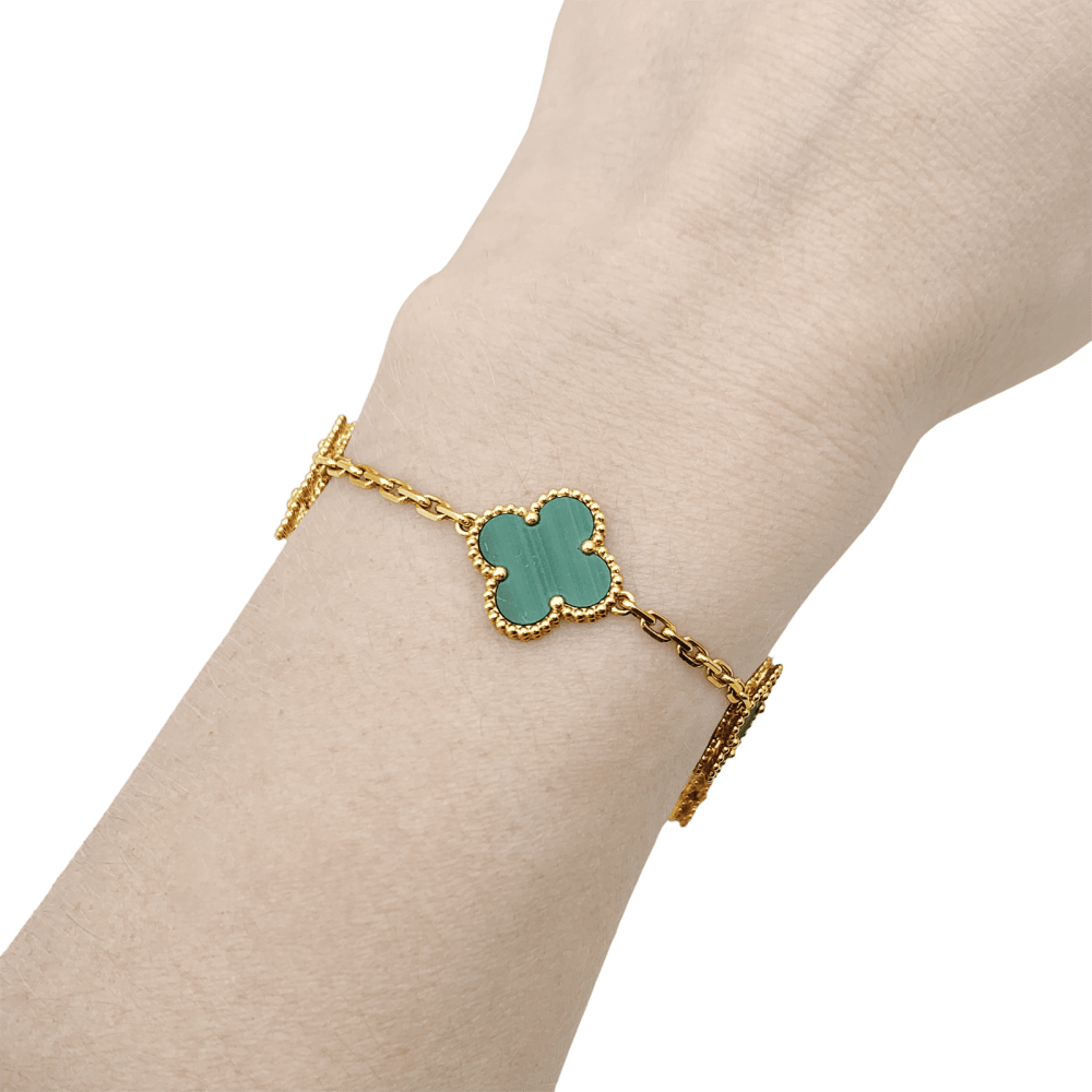 Bracelet Van Cleef & Arpels, "Vintage Alhambra", or jaune, malachite.  5
